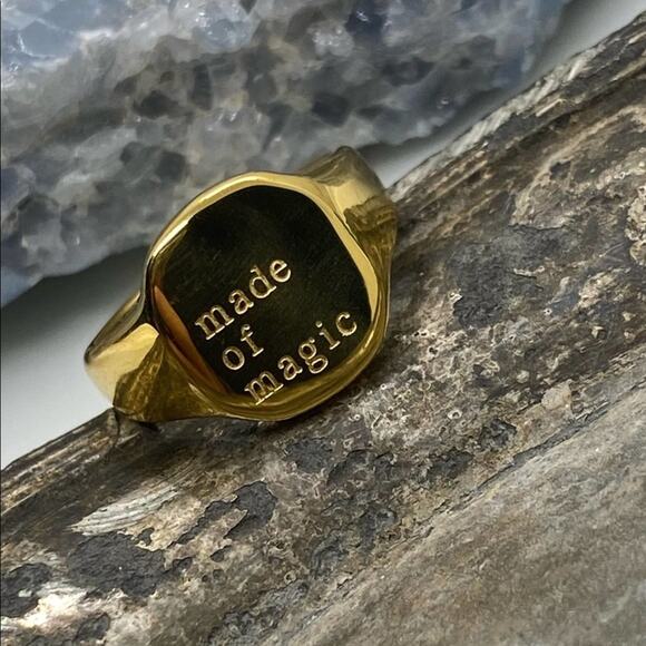 NEW Made Of Magic Signet Ring - Picture 8 of 10
